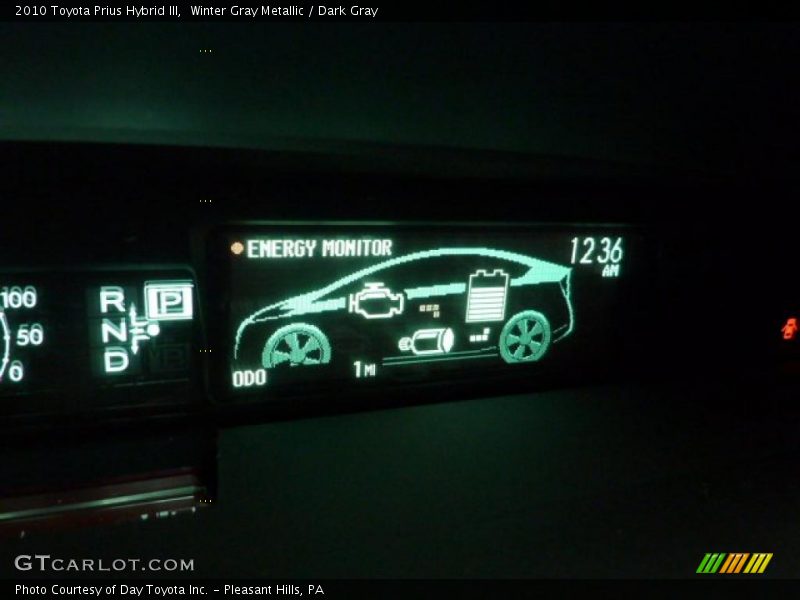 Winter Gray Metallic / Dark Gray 2010 Toyota Prius Hybrid III