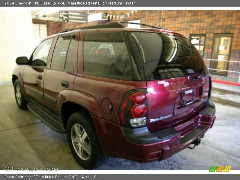 Majestic Red Metallic / Medium Pewter 2004 Chevrolet TrailBlazer LS 4x4