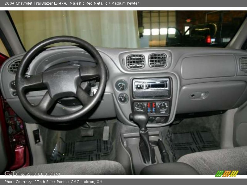 Majestic Red Metallic / Medium Pewter 2004 Chevrolet TrailBlazer LS 4x4