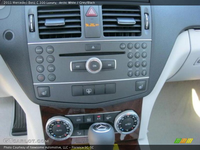 Arctic White / Grey/Black 2011 Mercedes-Benz C 300 Luxury