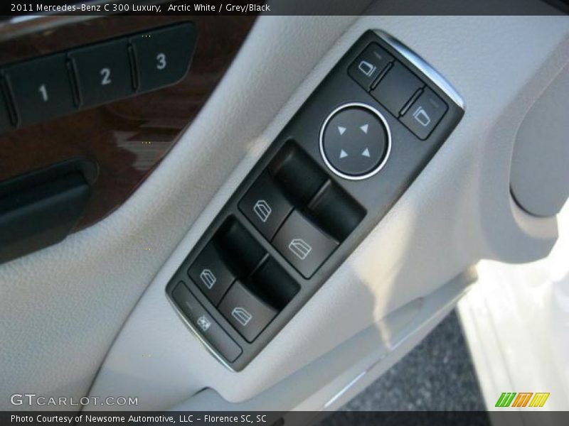 Arctic White / Grey/Black 2011 Mercedes-Benz C 300 Luxury