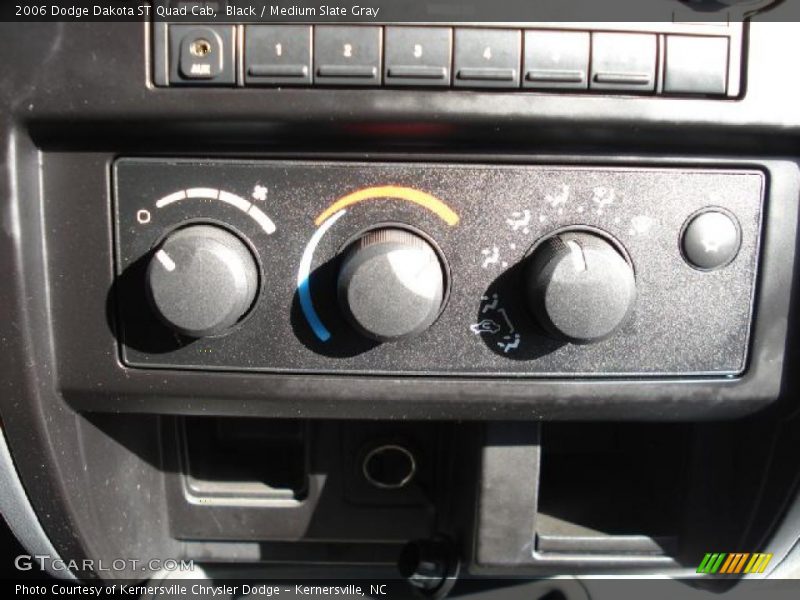 Black / Medium Slate Gray 2006 Dodge Dakota ST Quad Cab