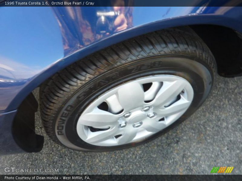 Orchid Blue Pearl / Gray 1996 Toyota Corolla 1.6