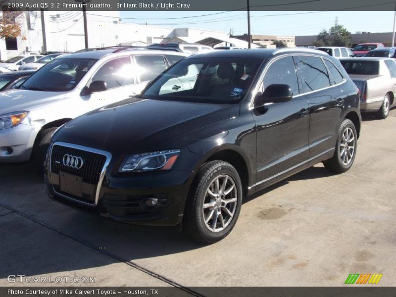 Brilliant Black / Light Gray 2009 Audi Q5 3.2 Premium quattro