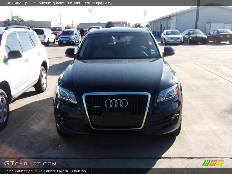 Brilliant Black / Light Gray 2009 Audi Q5 3.2 Premium quattro
