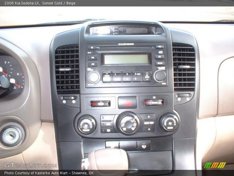 Sunset Gold / Beige 2006 Kia Sedona LX