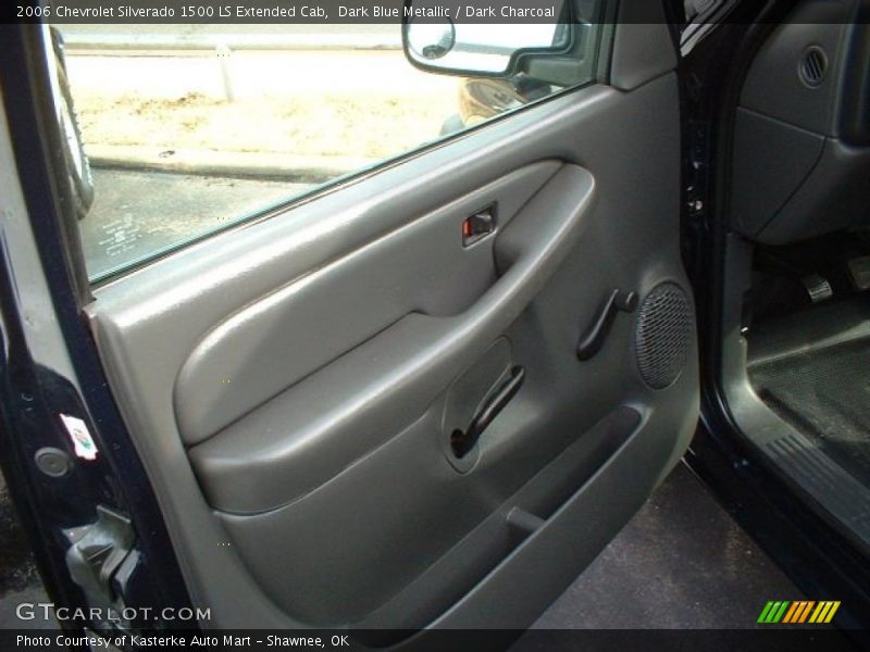 Dark Blue Metallic / Dark Charcoal 2006 Chevrolet Silverado 1500 LS Extended Cab