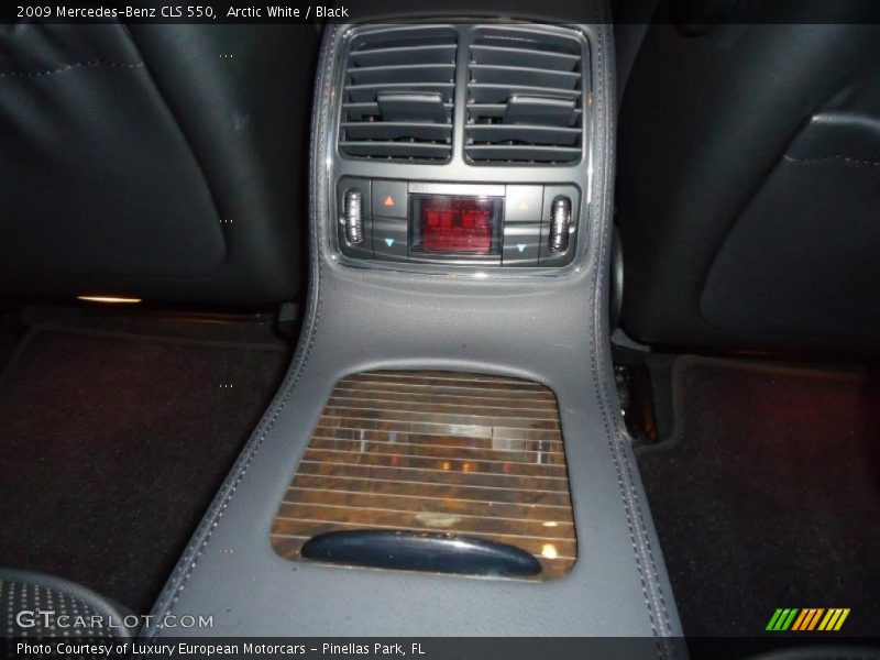 Arctic White / Black 2009 Mercedes-Benz CLS 550