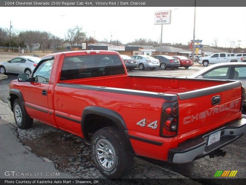 Victory Red / Dark Charcoal 2004 Chevrolet Silverado 1500 Regular Cab 4x4
