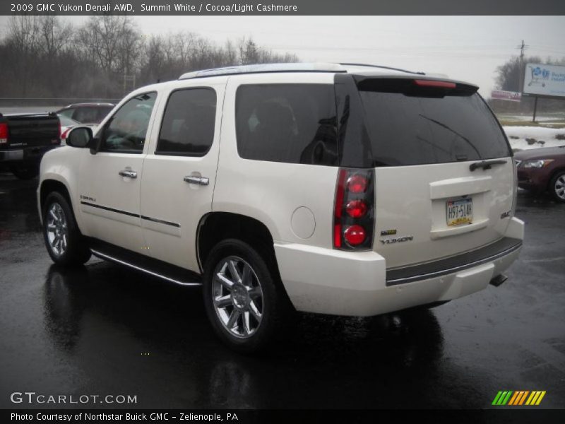 Summit White / Cocoa/Light Cashmere 2009 GMC Yukon Denali AWD