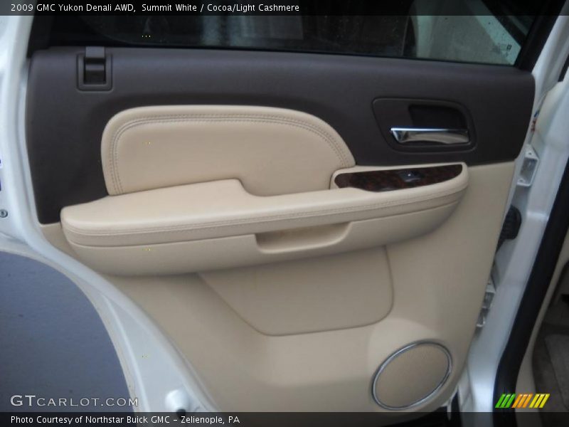 Summit White / Cocoa/Light Cashmere 2009 GMC Yukon Denali AWD