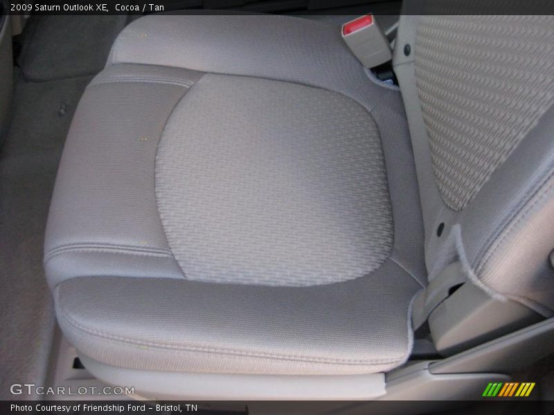 Cocoa / Tan 2009 Saturn Outlook XE