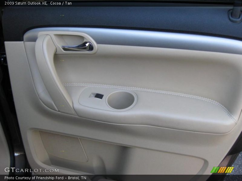 Cocoa / Tan 2009 Saturn Outlook XE