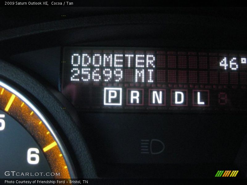 Cocoa / Tan 2009 Saturn Outlook XE