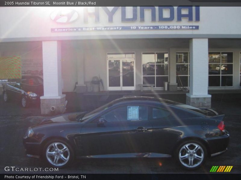 Moonlit Blue / Black/Red 2005 Hyundai Tiburon SE