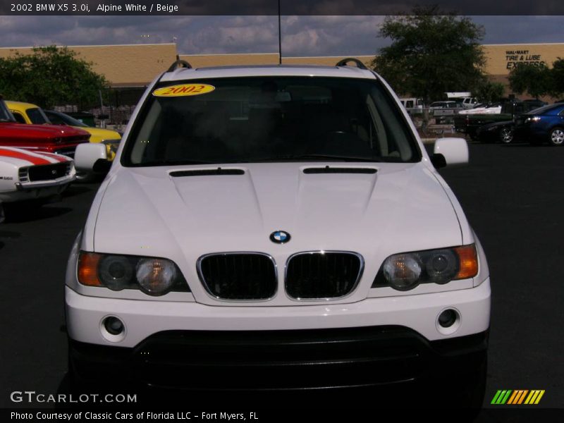 Alpine White / Beige 2002 BMW X5 3.0i