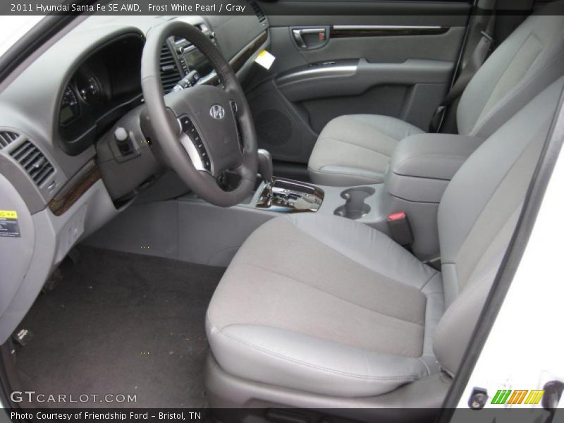  2011 Santa Fe SE AWD Gray Interior