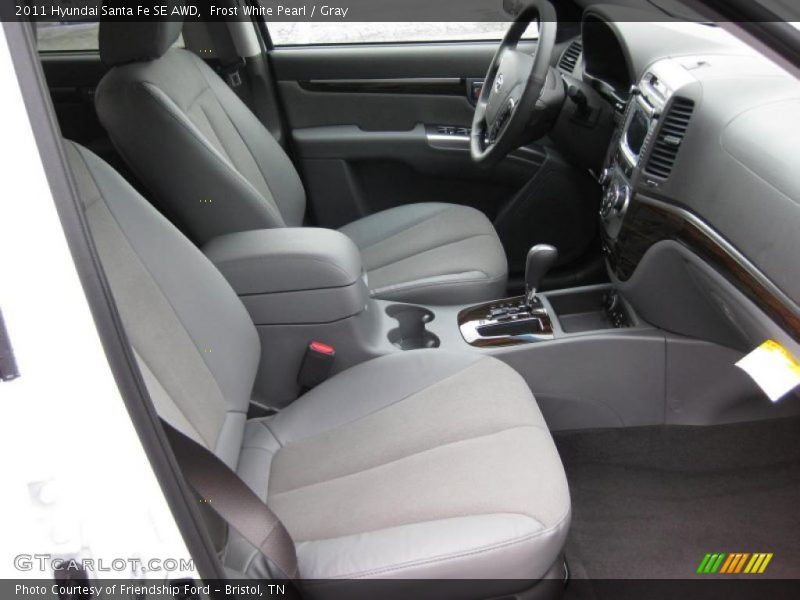  2011 Santa Fe SE AWD Gray Interior