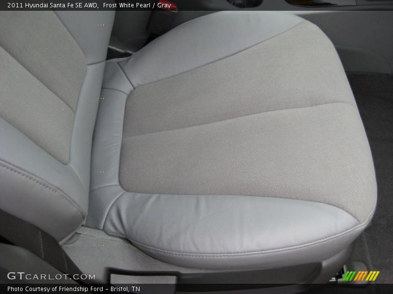  2011 Santa Fe SE AWD Gray Interior