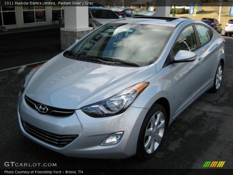 Front 3/4 View of 2011 Elantra Limited