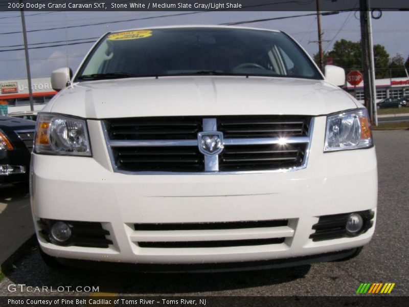 Stone White / Medium Slate Gray/Light Shale 2009 Dodge Grand Caravan SXT