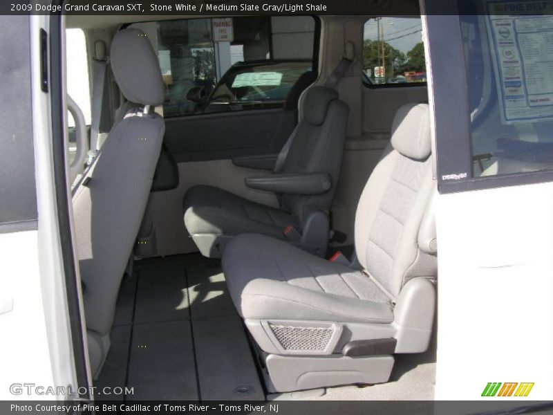 Stone White / Medium Slate Gray/Light Shale 2009 Dodge Grand Caravan SXT