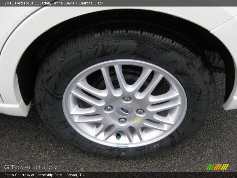 White Suede / Charcoal Black 2011 Ford Focus SE Sedan