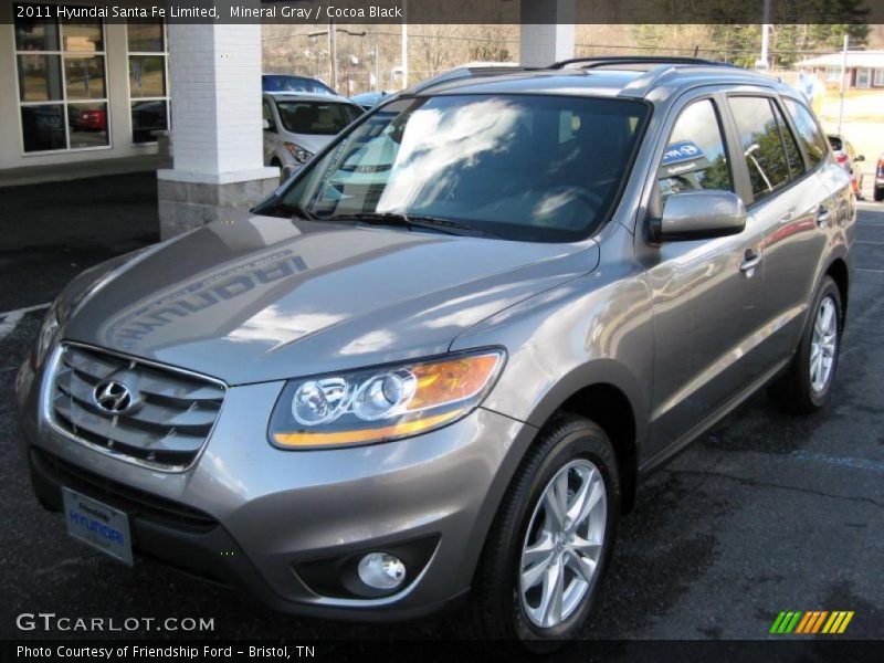 Front 3/4 View of 2011 Santa Fe Limited