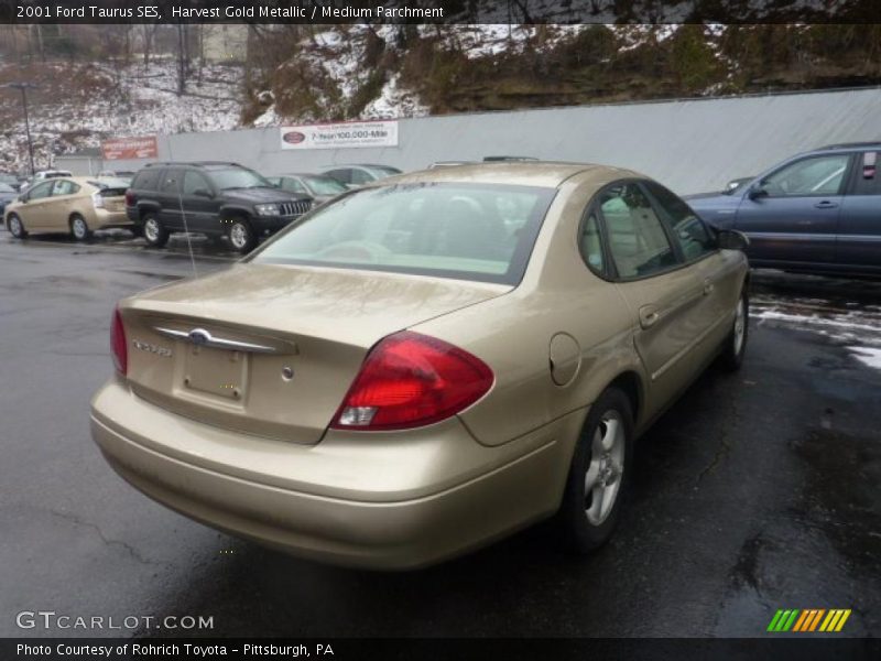 Harvest Gold Metallic / Medium Parchment 2001 Ford Taurus SES