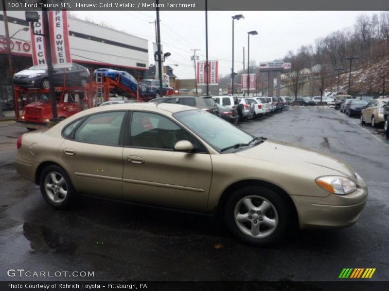Harvest Gold Metallic / Medium Parchment 2001 Ford Taurus SES