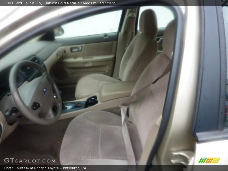 Harvest Gold Metallic / Medium Parchment 2001 Ford Taurus SES