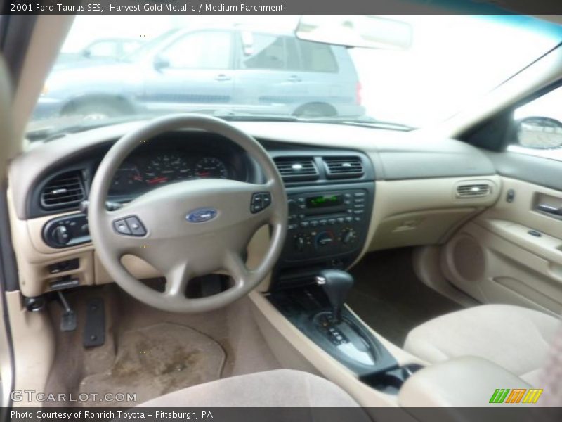 Harvest Gold Metallic / Medium Parchment 2001 Ford Taurus SES