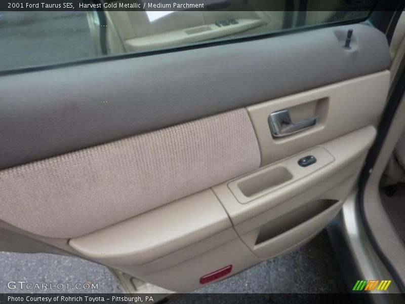 Harvest Gold Metallic / Medium Parchment 2001 Ford Taurus SES