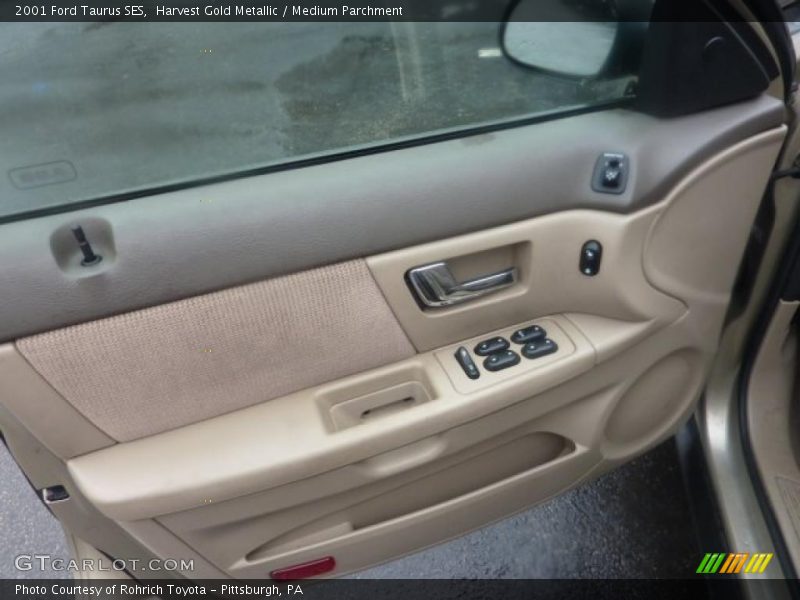 Harvest Gold Metallic / Medium Parchment 2001 Ford Taurus SES