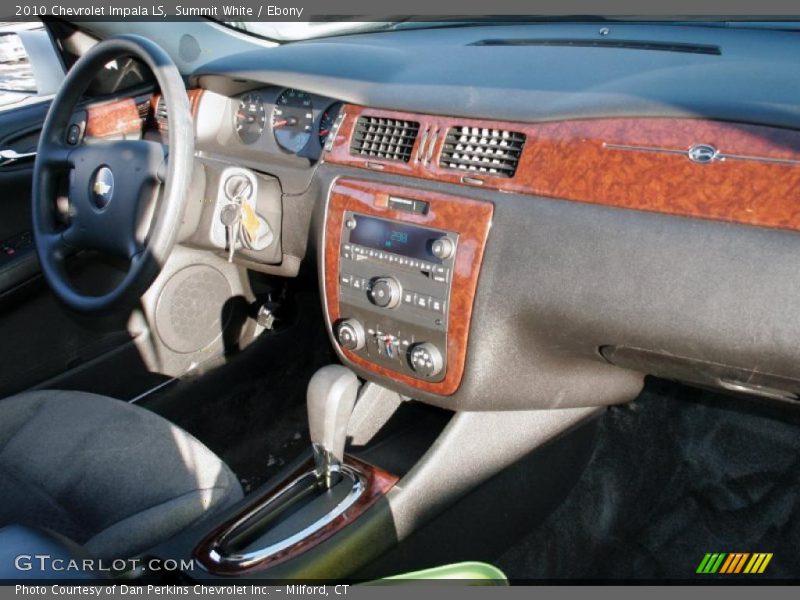 Summit White / Ebony 2010 Chevrolet Impala LS