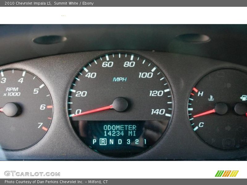 Summit White / Ebony 2010 Chevrolet Impala LS