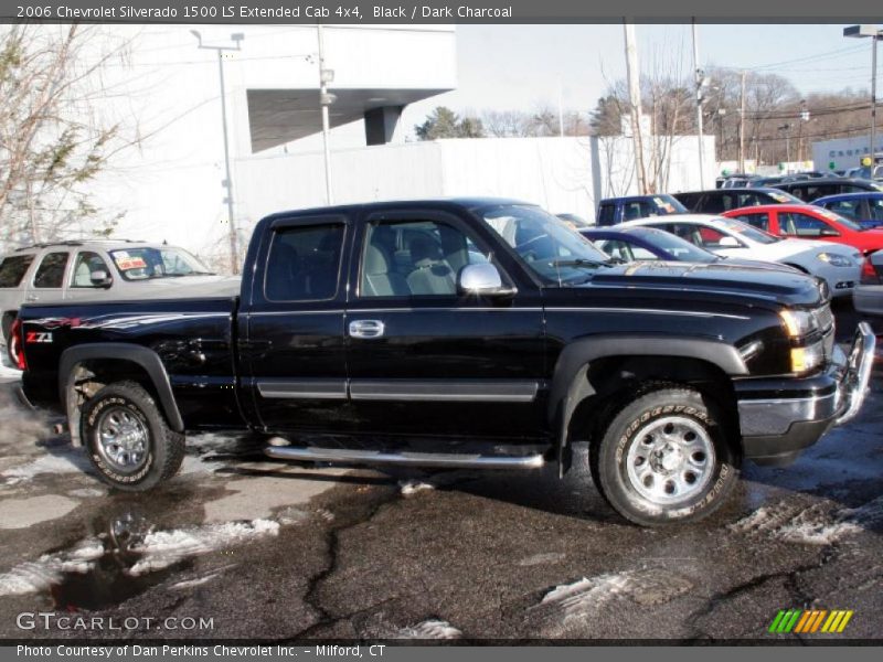 Black / Dark Charcoal 2006 Chevrolet Silverado 1500 LS Extended Cab 4x4