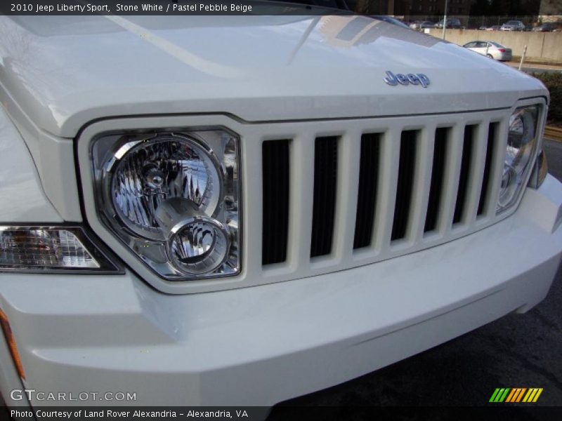 Stone White / Pastel Pebble Beige 2010 Jeep Liberty Sport