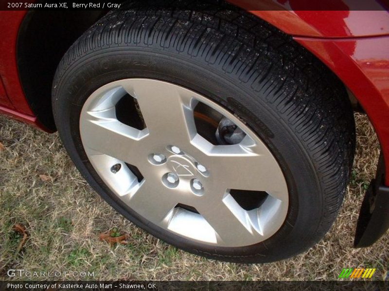 Berry Red / Gray 2007 Saturn Aura XE