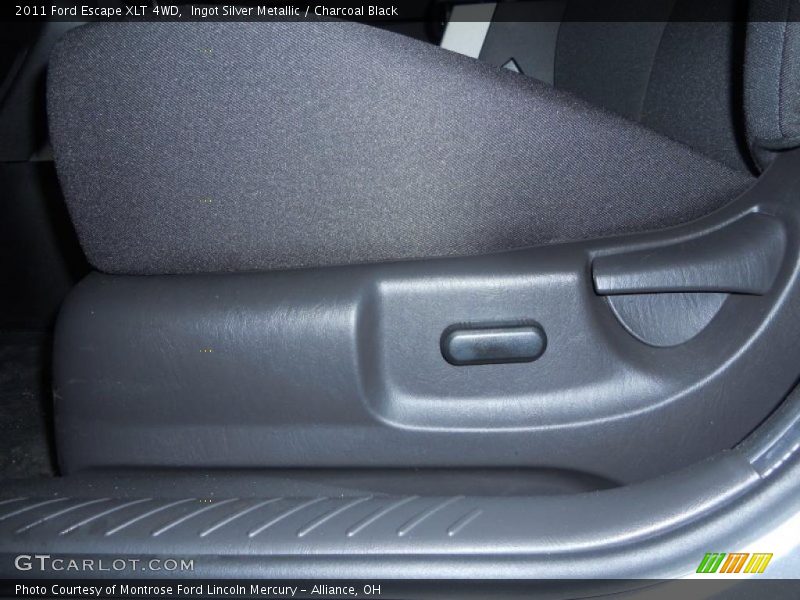 Ingot Silver Metallic / Charcoal Black 2011 Ford Escape XLT 4WD