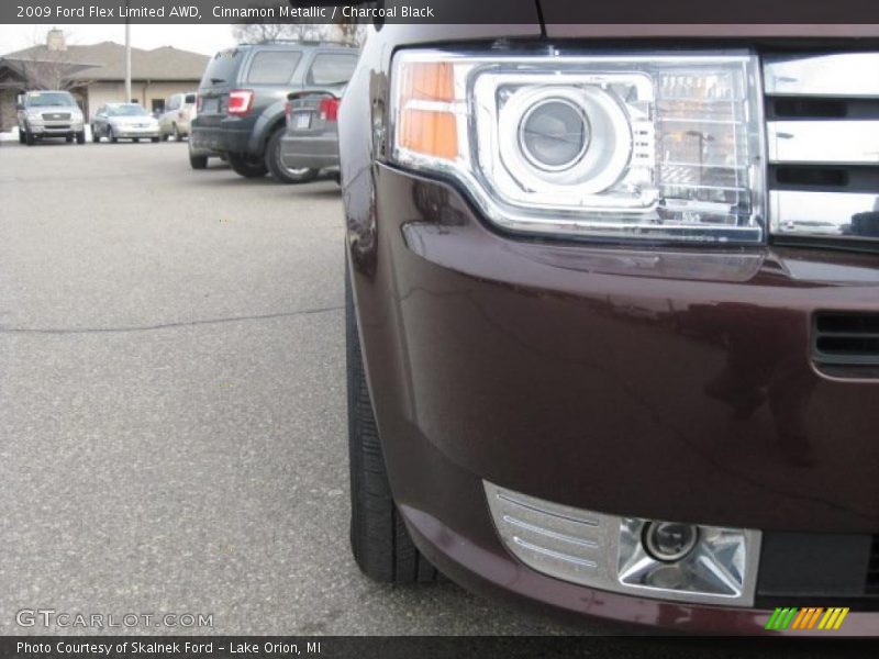 Cinnamon Metallic / Charcoal Black 2009 Ford Flex Limited AWD