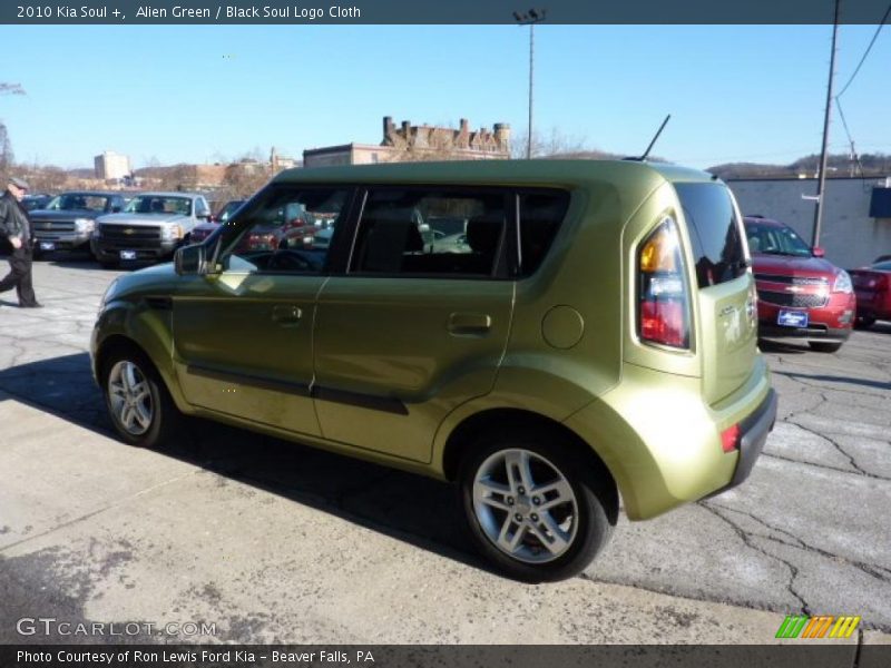 Alien Green / Black Soul Logo Cloth 2010 Kia Soul +