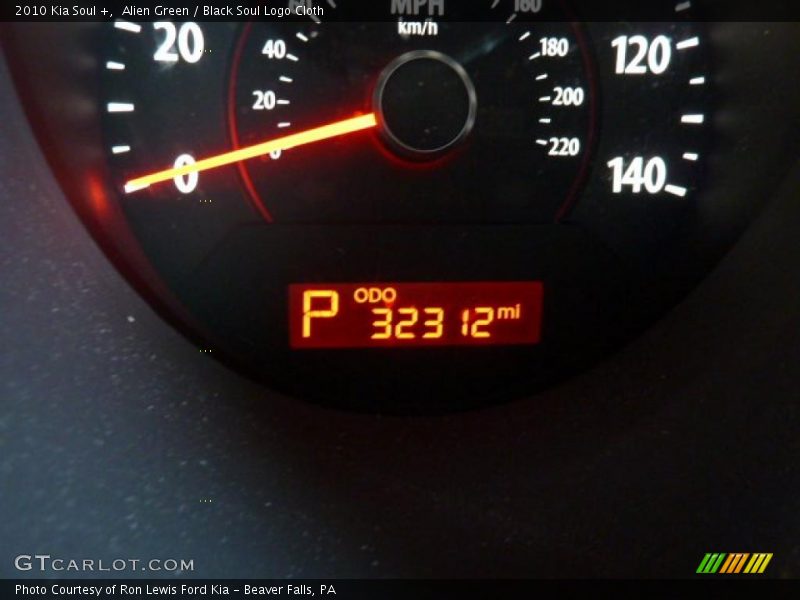 Alien Green / Black Soul Logo Cloth 2010 Kia Soul +