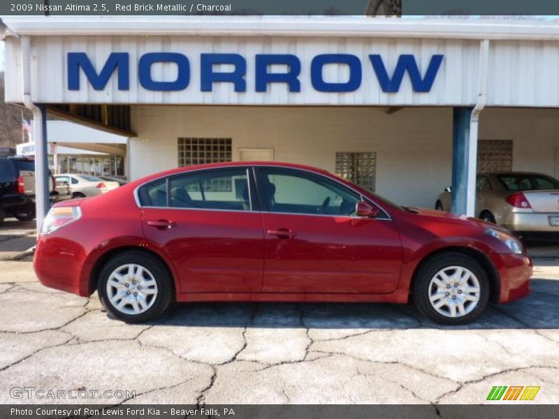 Red Brick Metallic / Charcoal 2009 Nissan Altima 2.5