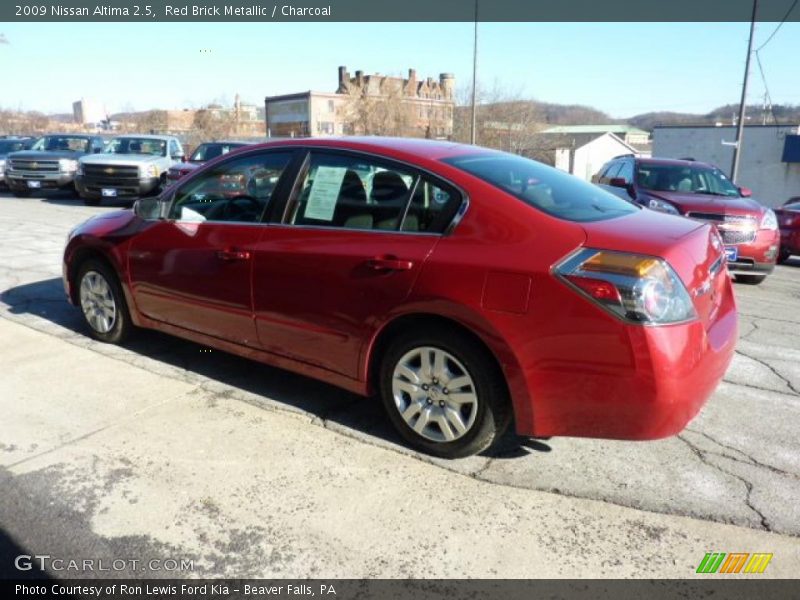 Red Brick Metallic / Charcoal 2009 Nissan Altima 2.5