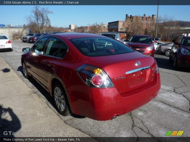 Red Brick Metallic / Charcoal 2009 Nissan Altima 2.5