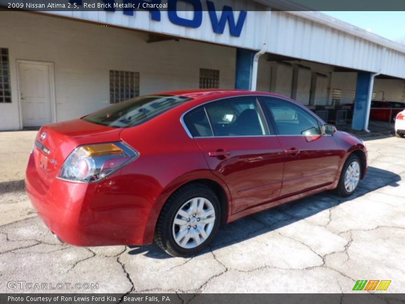 Red Brick Metallic / Charcoal 2009 Nissan Altima 2.5