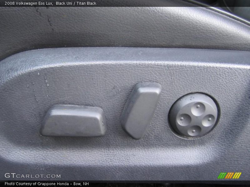 Black Uni / Titan Black 2008 Volkswagen Eos Lux