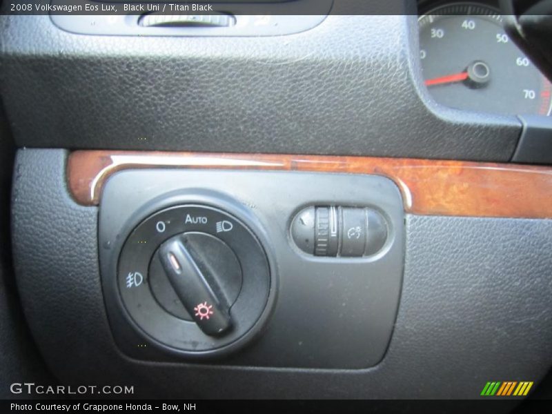 Black Uni / Titan Black 2008 Volkswagen Eos Lux