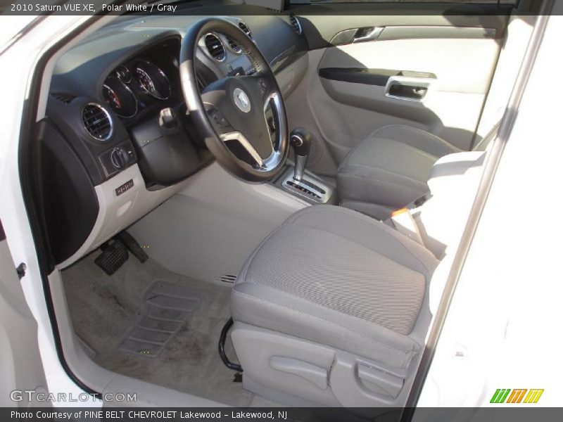 Polar White / Gray 2010 Saturn VUE XE
